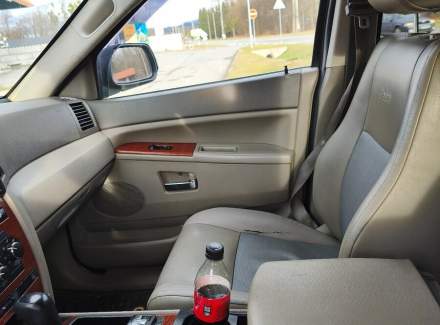 Jeep - Grand Cherokee