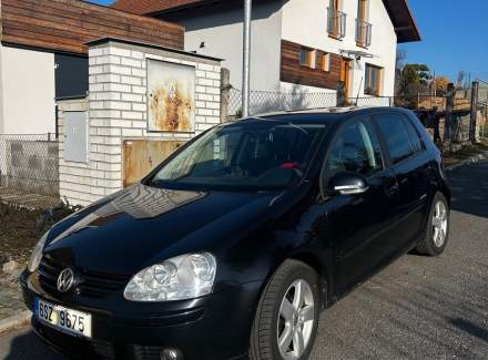 Volkswagen - Golf
