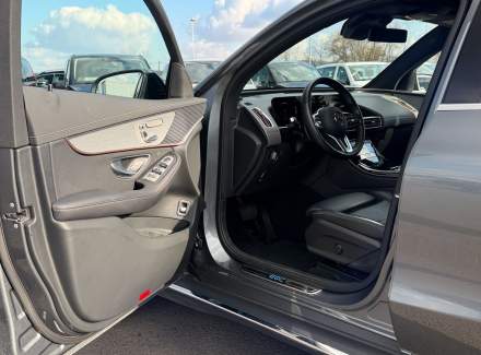 Mercedes-Benz - EQC