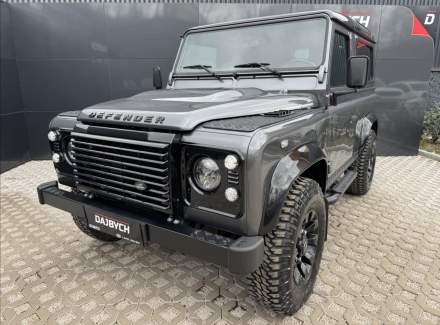 Land Rover - Defender