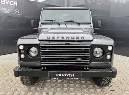 Land Rover - Defender