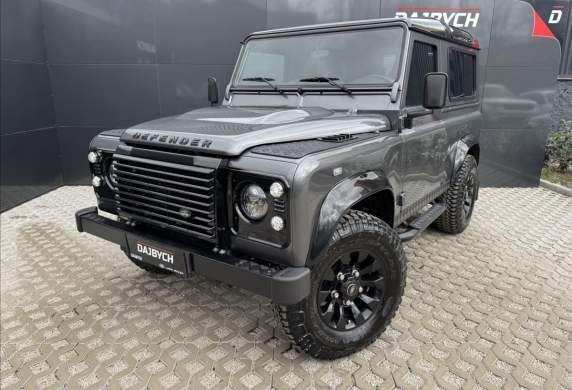 Land Rover - Defender