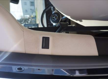 Mercedes-Benz - V-class