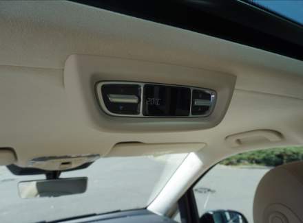 Mercedes-Benz - V-class