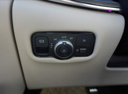 Mercedes-Benz - V-class