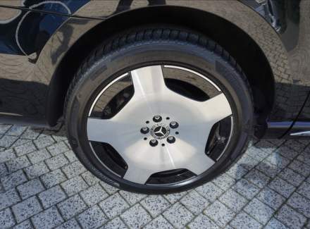 Mercedes-Benz - V-class