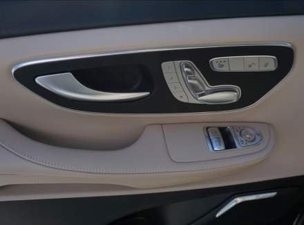 Mercedes-Benz - V-class