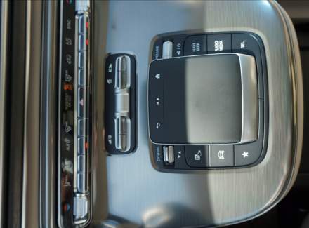 Mercedes-Benz - V-class