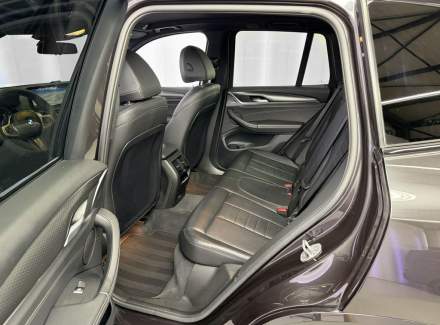 BMW - X3
