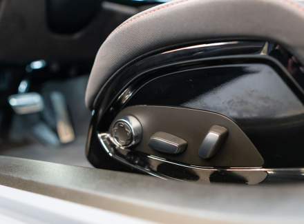 Chevrolet - Corvette