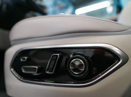 Jeep - Grand Cherokee