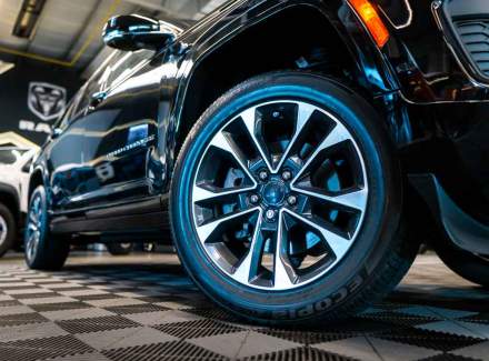 Jeep - Grand Cherokee