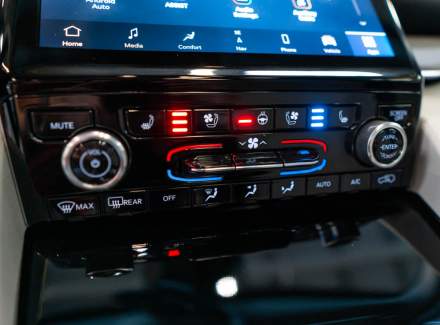 Jeep - Grand Cherokee