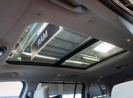 Jeep - Grand Cherokee