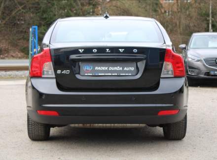 Volvo - S40