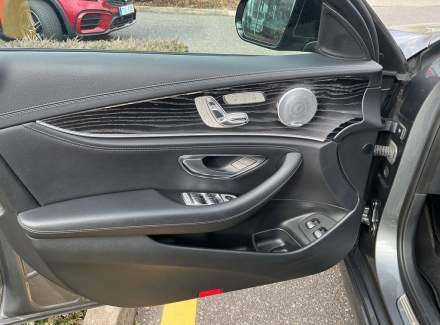 Mercedes-Benz - E-class