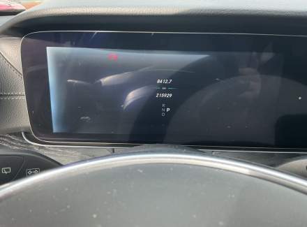 Mercedes-Benz - E-class