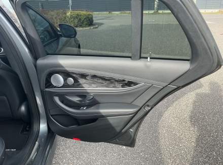 Mercedes-Benz - E-class