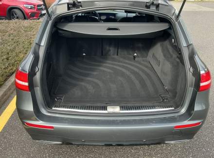 Mercedes-Benz - E-class