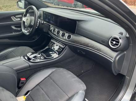 Mercedes-Benz - E-class