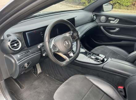 Mercedes-Benz - E-class