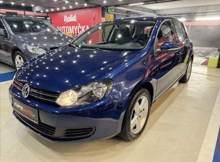 Volkswagen - Golf