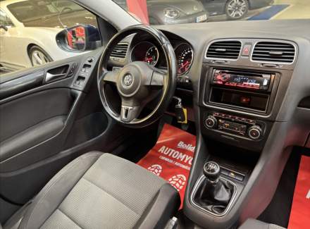 Volkswagen - Golf