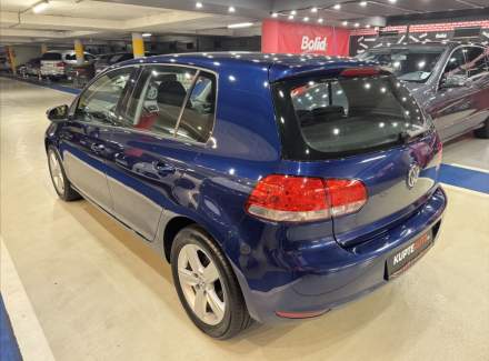 Volkswagen - Golf