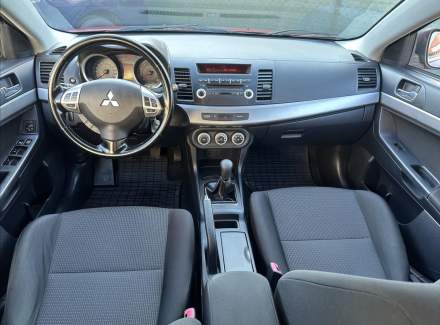 Mitsubishi - Lancer