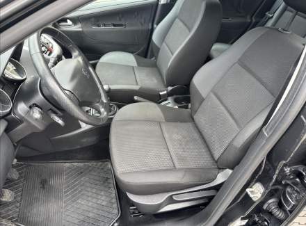 Peugeot - 207