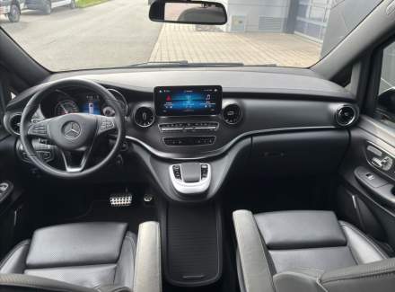 Mercedes-Benz - V-class