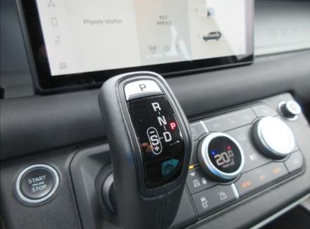 Land Rover - Defender