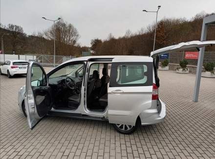 Ford - Tourneo Courier
