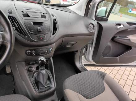 Ford - Tourneo Courier