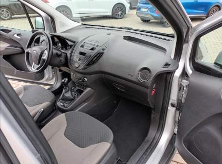 Ford - Tourneo Courier