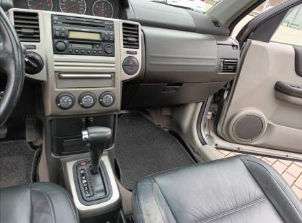Nissan - X-Trail