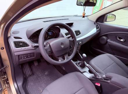 Renault - Fluence