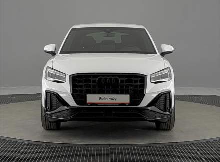 Audi - Q2