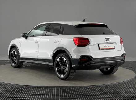 Audi - Q2