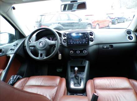 Volkswagen - Tiguan