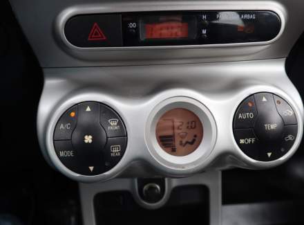 Toyota - Urban Cruiser