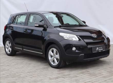 Toyota - Urban Cruiser