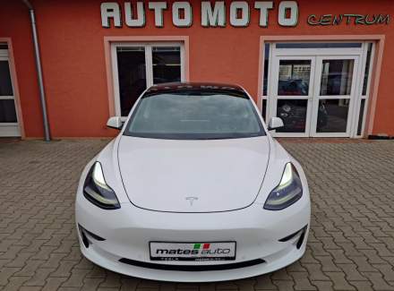 Tesla - Model 3