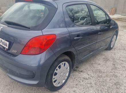 Peugeot - 207