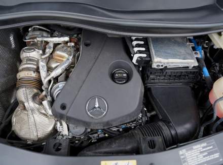 Mercedes-Benz - V-class