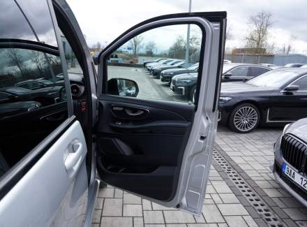 Mercedes-Benz - V-class