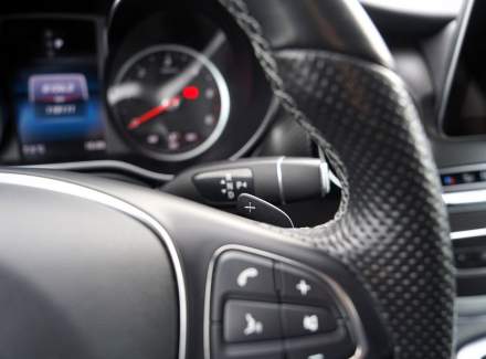 Mercedes-Benz - V-class