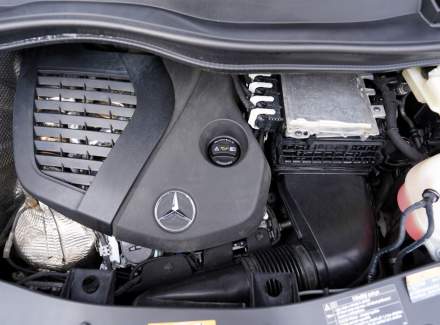 Mercedes-Benz - V-class