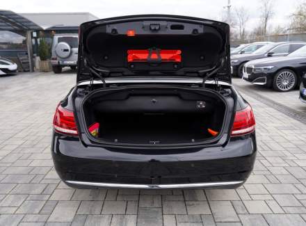 Mercedes-Benz - E-class