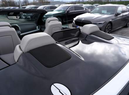 Mercedes-Benz - E-class